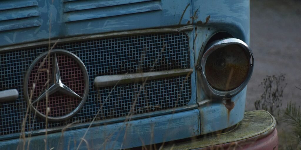 coche mercedes oxidado